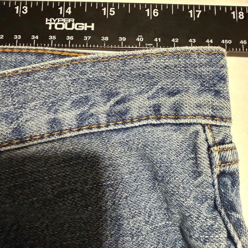 Men's Levi's 505 Regular Fit Denim Shorts Jorts Medium Wash